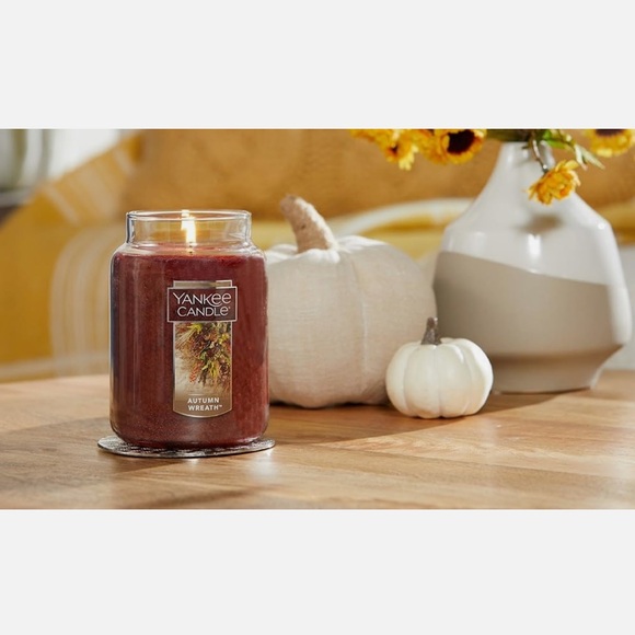 YANKEE CANDLE AUTUMN WREATH LARGE JAR - Picture 4 of 5